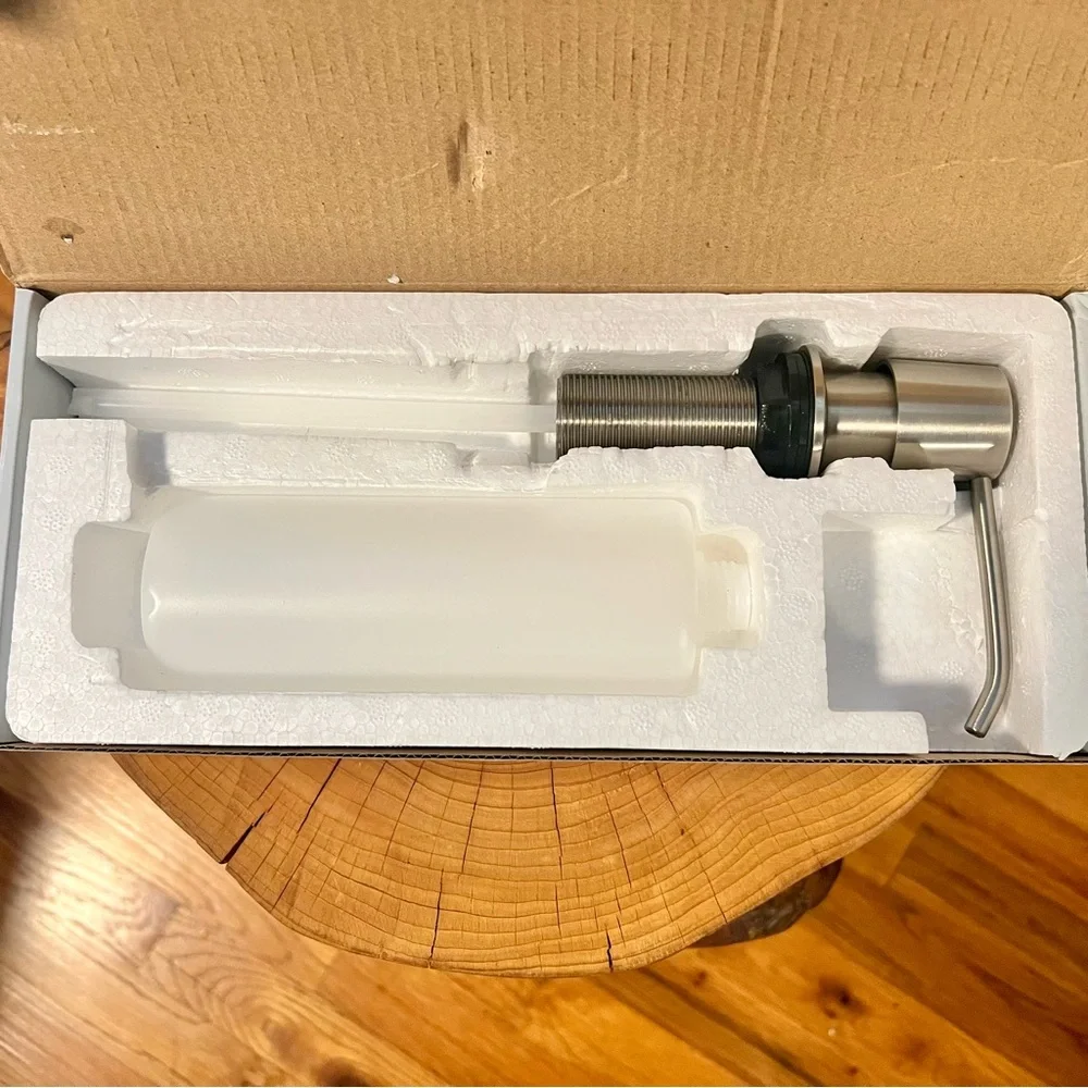 VIGO Stainless Steel Soap Dispenser VGSD001ST EUC - Picture 5 of 6